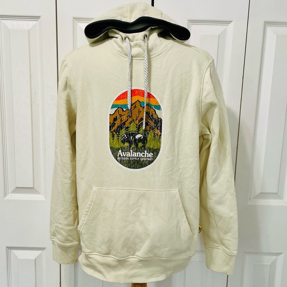 Avalanche Cream Crewneck Sweater with Mountain Graphic